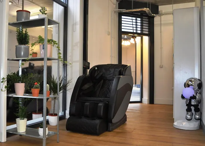 Cosmos Capsule Coworking London